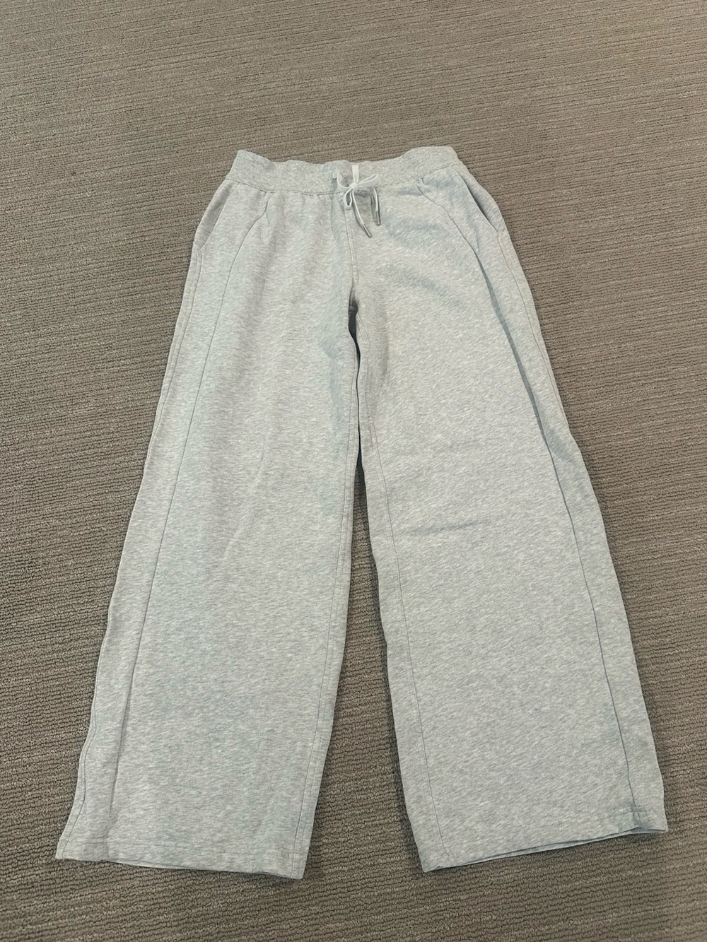 Lululemon scuba mid rise wide leg pant tall - Picture 2 of 3